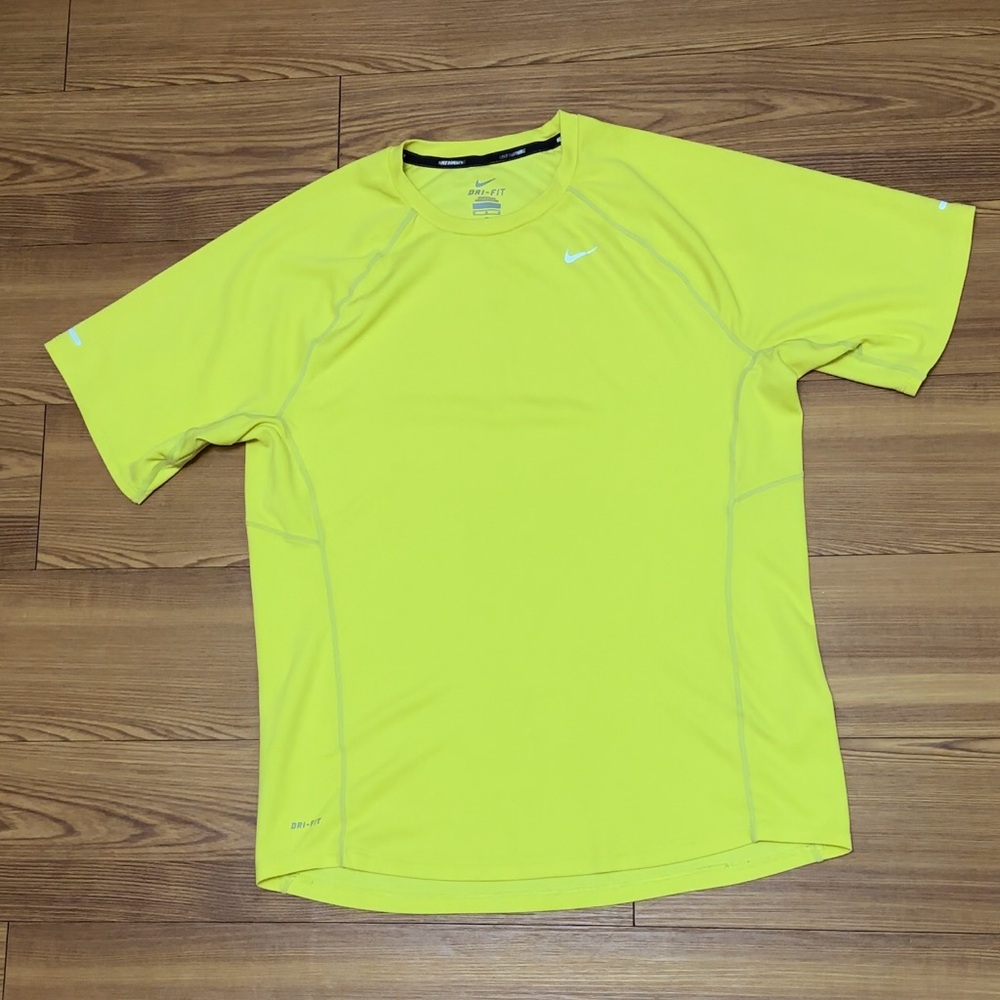 Nike Men's Dri-FIT Miler Short-Sleeve